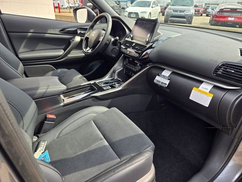 New 2026 Mitsubishi Eclipse Cross Black Edition image 4