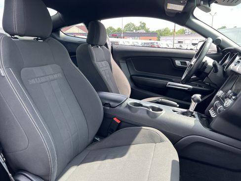 Used 2022 Ford Mustang GT w/ Equipment Group 301A RWD image 24