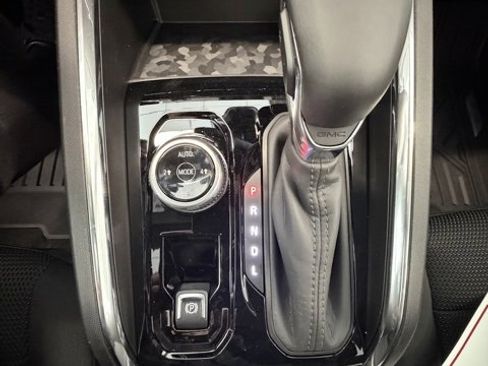 New 2026 GMC Canyon Elevation w/ Convenience Package image 24