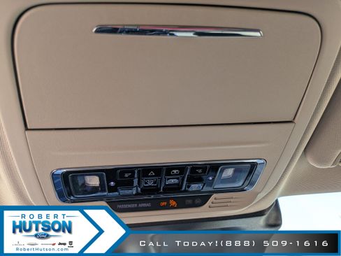 New 2025 Lincoln Corsair FWD w/ Equipment Group 101A image 25