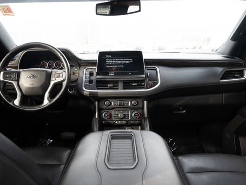 Used 2021 Chevrolet Tahoe Z71 w/ Z71 Signature Package image 19