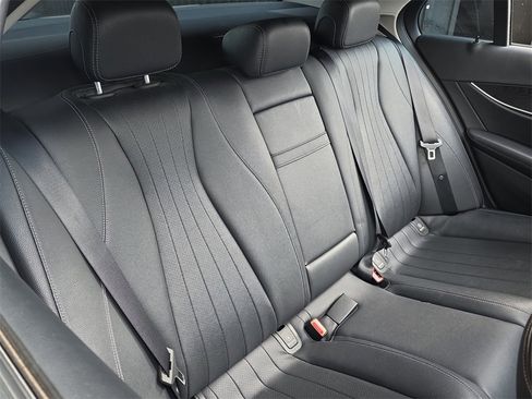 Used 2018 Mercedes-Benz E 300 w/ Premium 1 Package image 20