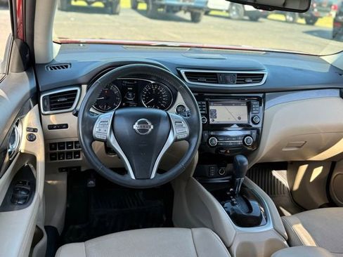 Used 2016 Nissan Rogue SL AWD/4WD image 7