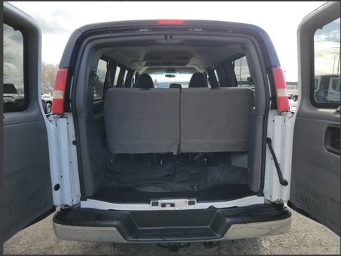 Used 2013 Chevrolet Express 2500 LT w/ LT Preferred Equipment Group image 9