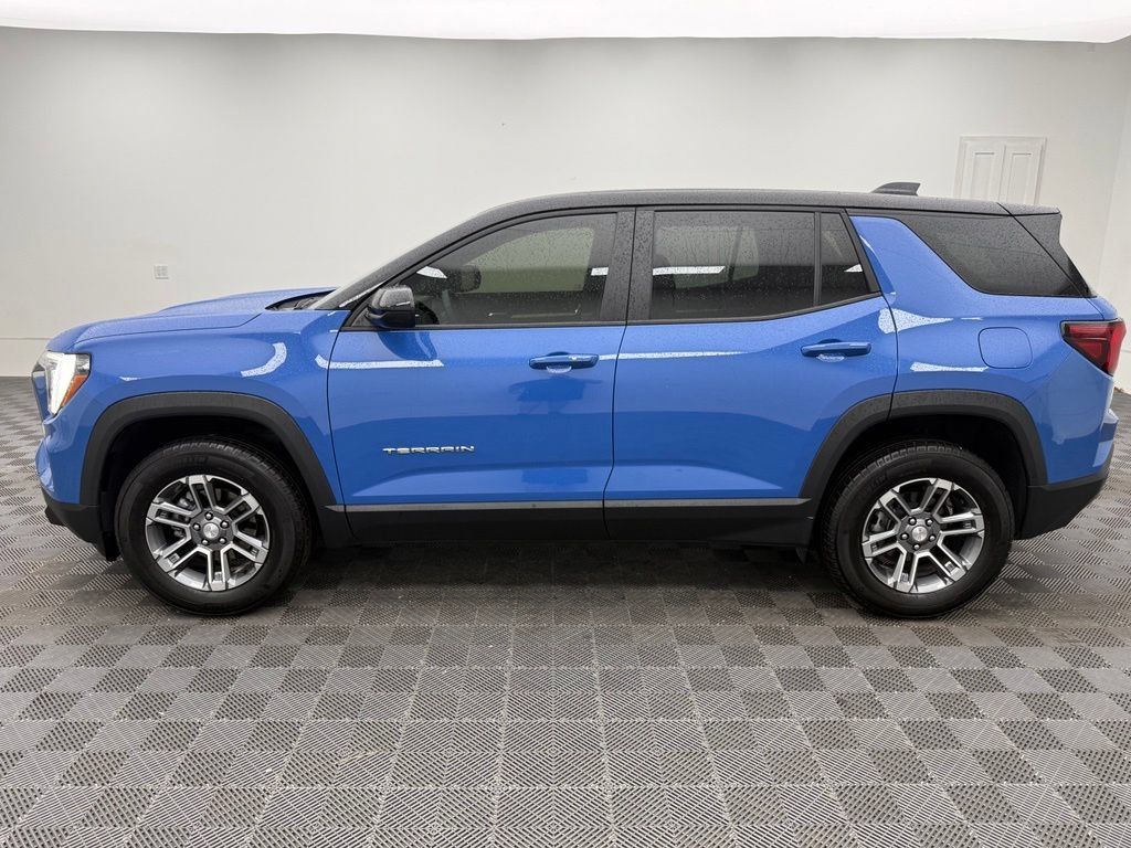 Used 2025 GMC Terrain Elevation AWD/4WD image 12