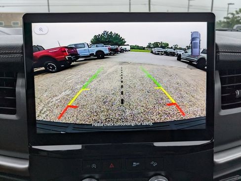 Used 2024 Ford Expedition Max XLT AWD/4WD image 11