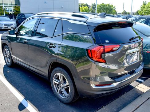 Used 2020 GMC Terrain SLT AWD/4WD image 17
