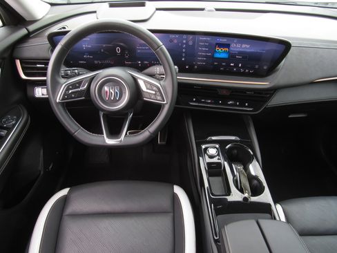 Used 2025 Buick Envision Sport Touring image 16