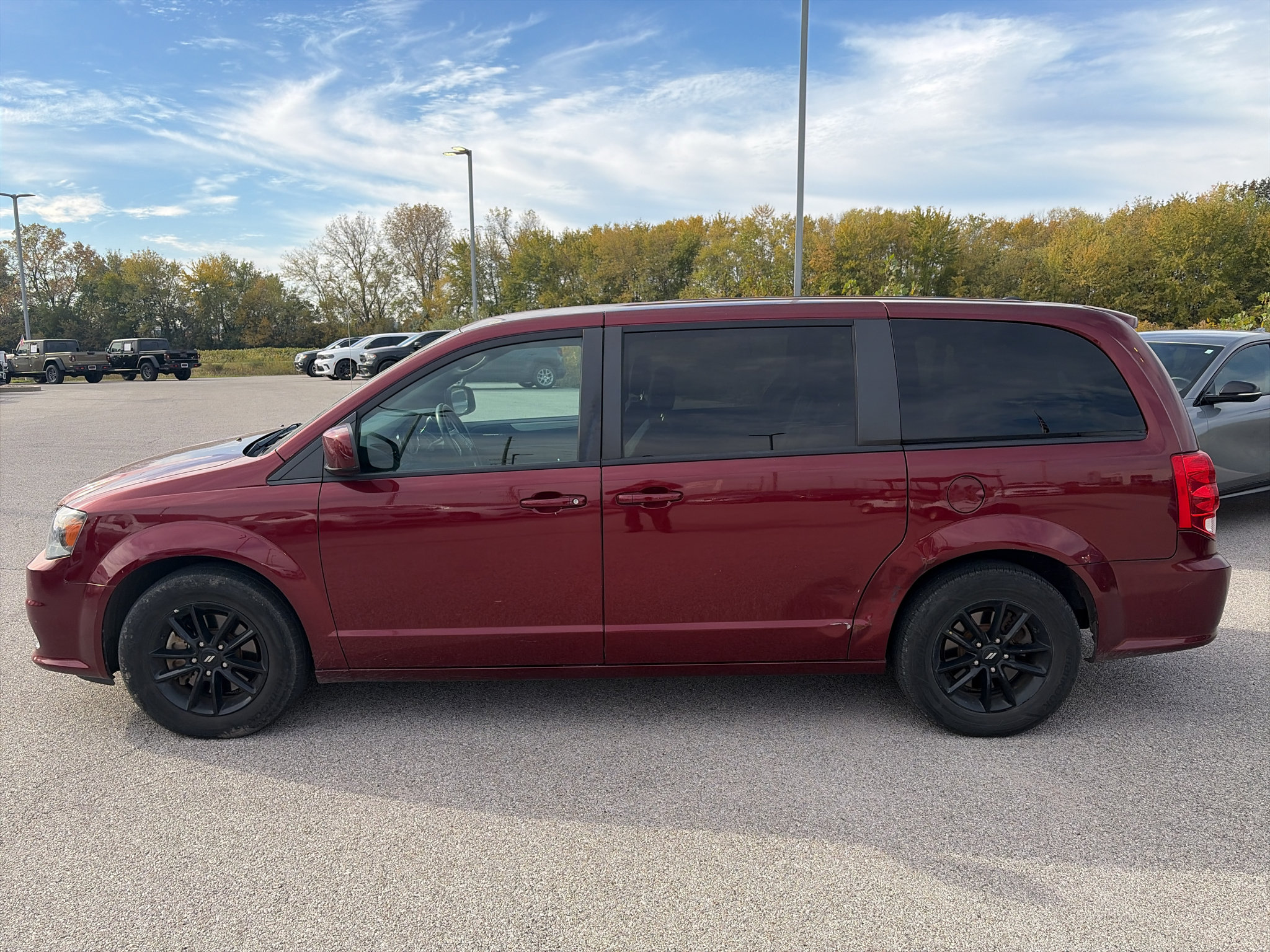 Used 2019 Dodge Grand Caravan GT FWD image 6