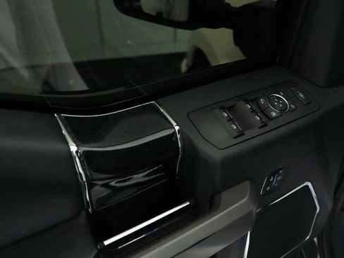 Used 2022 Ford F250 Platinum w/ FX4 Off-Road Package image 11