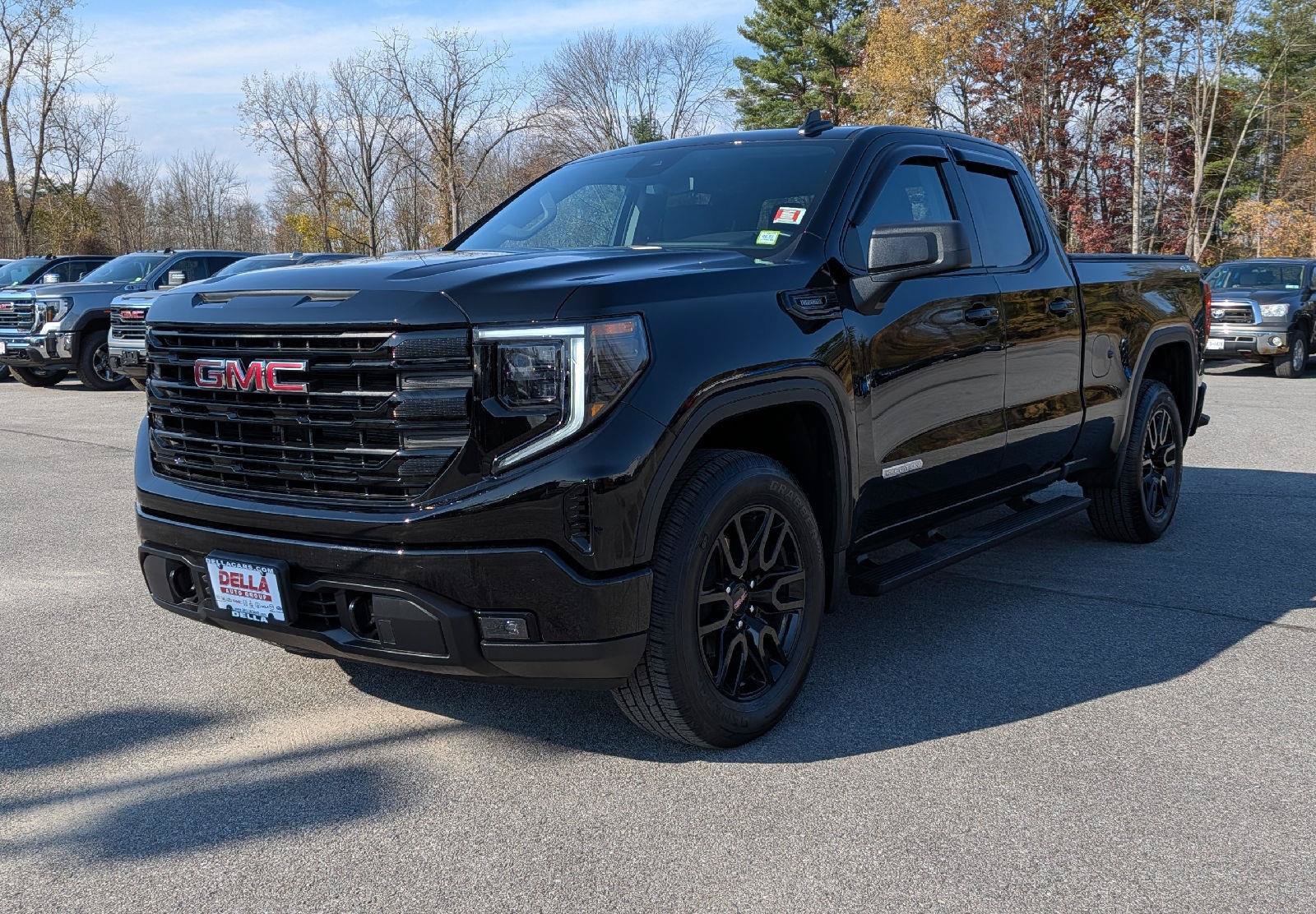 Used 2026 GMC Sierra 1500 Elevation AWD/4WD image 3