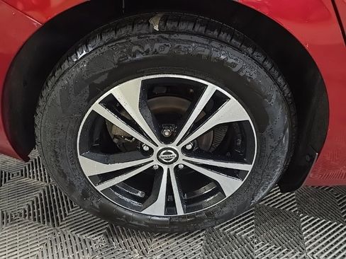 Used 2020 Nissan Sentra SV image 13