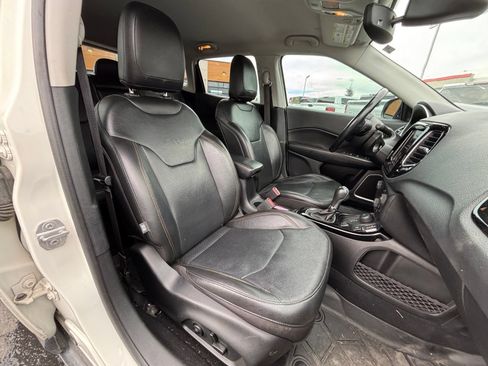 Used 2021 Jeep Compass Limited w/ Elite Interior Group AWD/4WD image 18