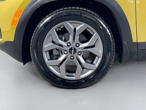 Used 2024 Kia Seltos S FWD image 38
