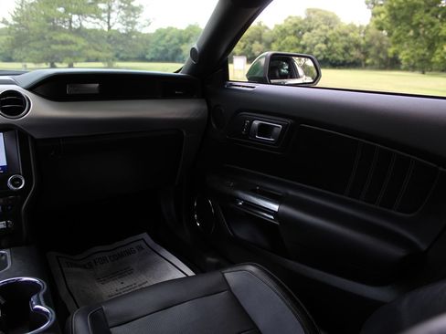 Used 2022 Ford Mustang GT Premium RWD image 12