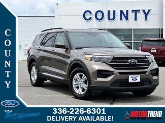 Used 2021 Ford Explorer XLT image 1