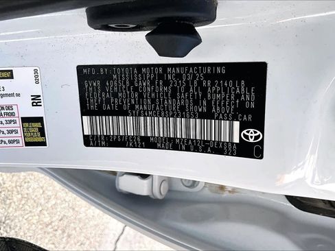 Used 2025 Toyota Corolla SE image 35