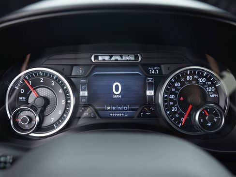 Used 2020 RAM 1500 Big Horn AWD/4WD image 36
