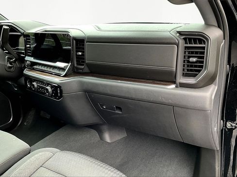 Used 2023 Chevrolet Silverado 1500 LT image 26