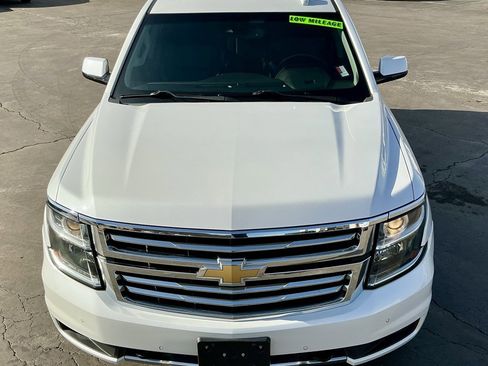 Used 2020 Chevrolet Suburban LT w/ Luxury Package image 11