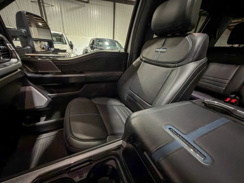 Used 2026 Ford F450 Platinum w/ FX4 Off-Road Package AWD/4WD image 19