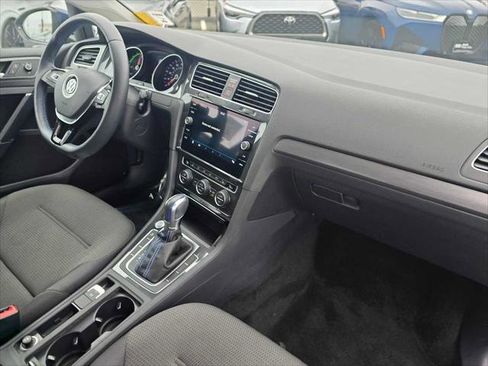 Used 2019 Volkswagen e-Golf SE w/ Driver Assistance Package FWD image 11