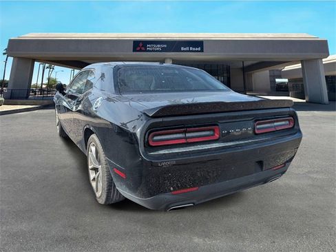 Used 2022 Dodge Challenger GT image 6