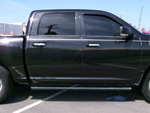 Used 2017 RAM 1500 Big Horn AWD/4WD image 5