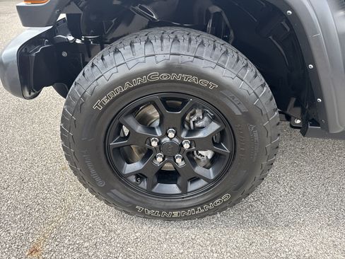 Used 2022 Jeep Wrangler Unlimited Sport AWD/4WD image 11