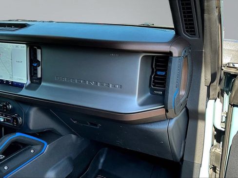 Used 2022 Ford Bronco Outer Banks AWD/4WD image 28