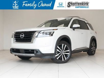 Used 2025 Nissan Pathfinder Platinum w/ Cargo Package