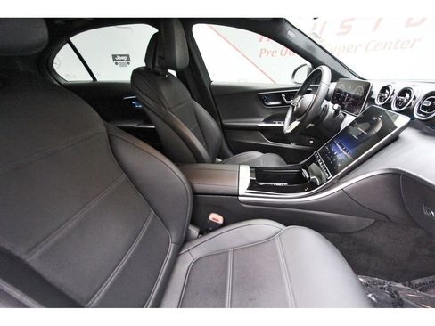 Used 2024 Mercedes-Benz C 300 Sedan image 11