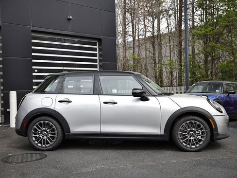New 2026 MINI Cooper 4-Door Hardtop image 5