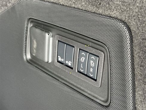 New 2026 Cadillac Escalade ESV Luxury w/ LPO, Floor Liner Package image 31