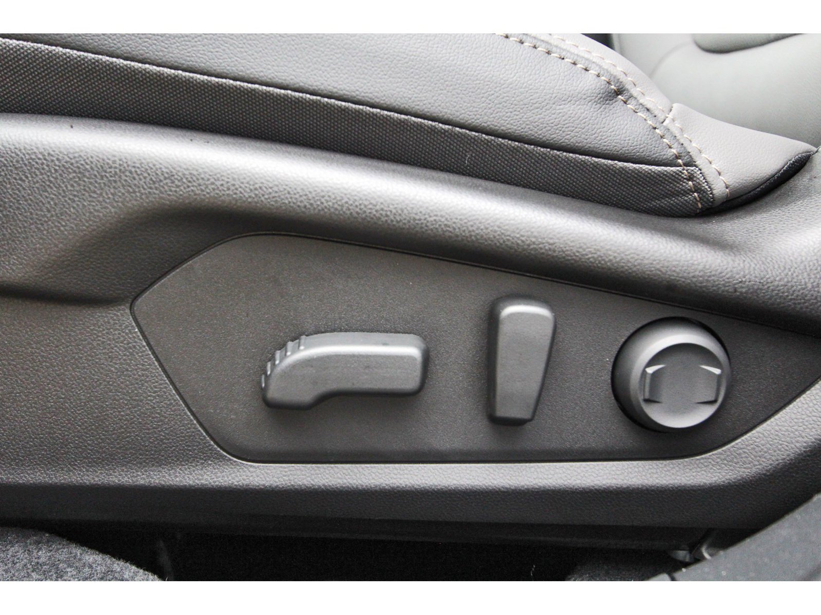 New 2026 Subaru Outback Limited AWD/4WD image 24