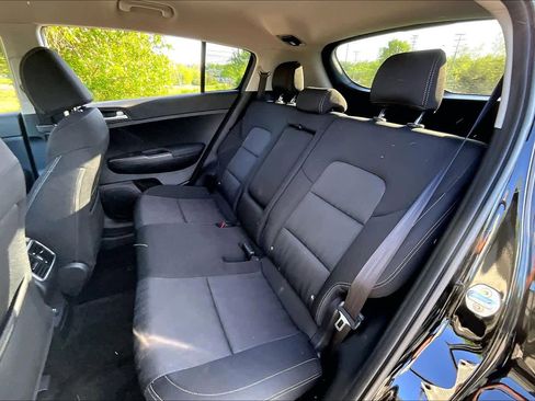 Used 2020 Kia Sportage LX FWD image 28