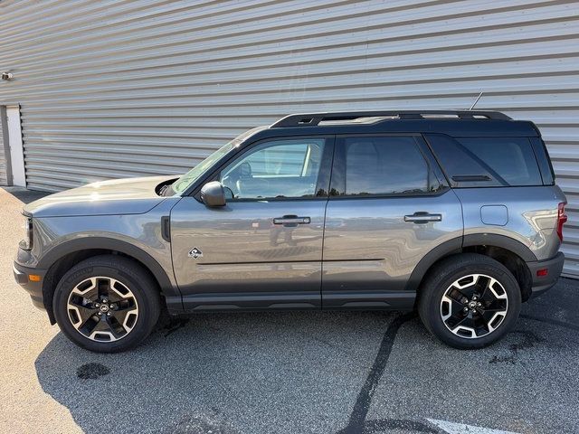 Used 2024 Ford Bronco Sport Outer Banks w/ Tech Package AWD/4WD image 2