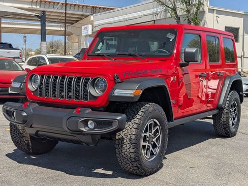 Used 2025 Jeep Wrangler Unlimited Rubicon image 1