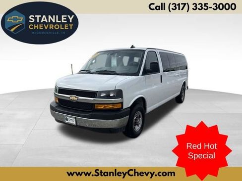 Used 2025 Chevrolet Express 3500 LT w/ LT Preferred Equipment Group RWD image 1