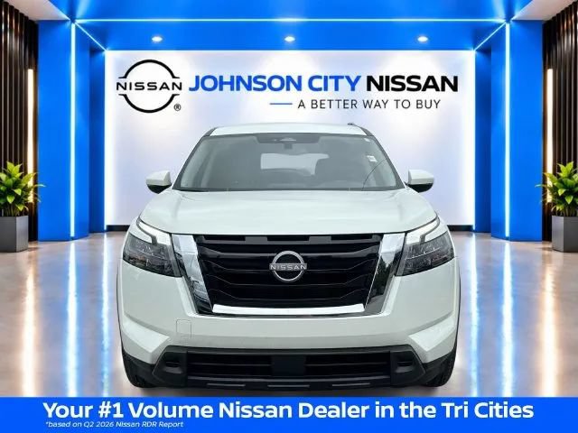 Certified 2025 Nissan Pathfinder SV AWD/4WD image 9