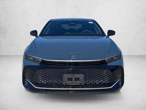 Used 2026 Toyota Crown XLE image 2