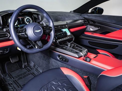 New 2025 Aston Martin Vanquish image 24