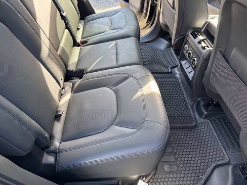 Used 2023 Land Rover Defender 110 V8 image 22