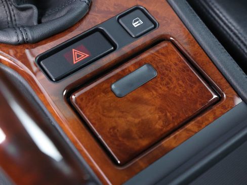 Used 2002 BMW M5 image 81