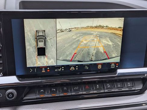 Used 2024 Chevrolet Silverado 1500 ZR2 w/ Technology Package image 26