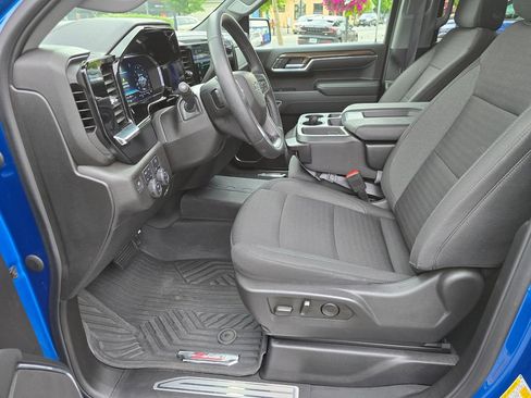 Used 2023 Chevrolet Silverado 1500 RST w/ Z71 Off-Road Package AWD/4WD image 26
