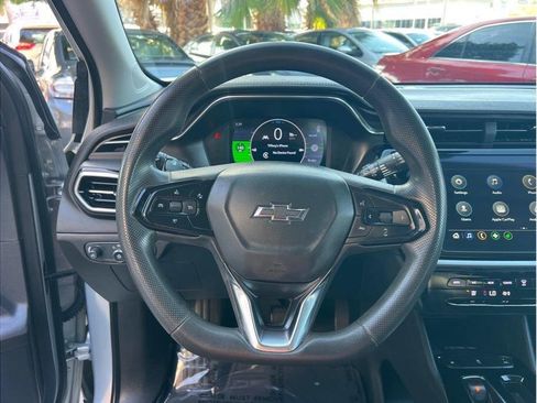 Used 2023 Chevrolet Bolt EUV LT w/ Driver Confidence Package FWD image 27