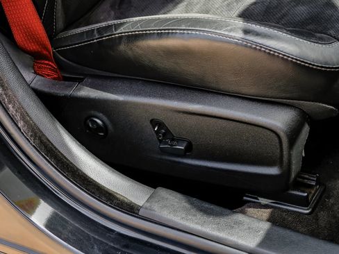 Used 2018 Dodge Charger SRT RWD image 40