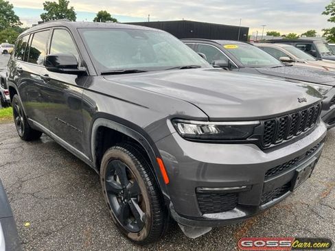 Certified 2025 Jeep Grand Cherokee L Limited w/ Black Appearance Package AWD/4WD image 2