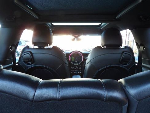 Used 2015 MINI Cooper S image 17